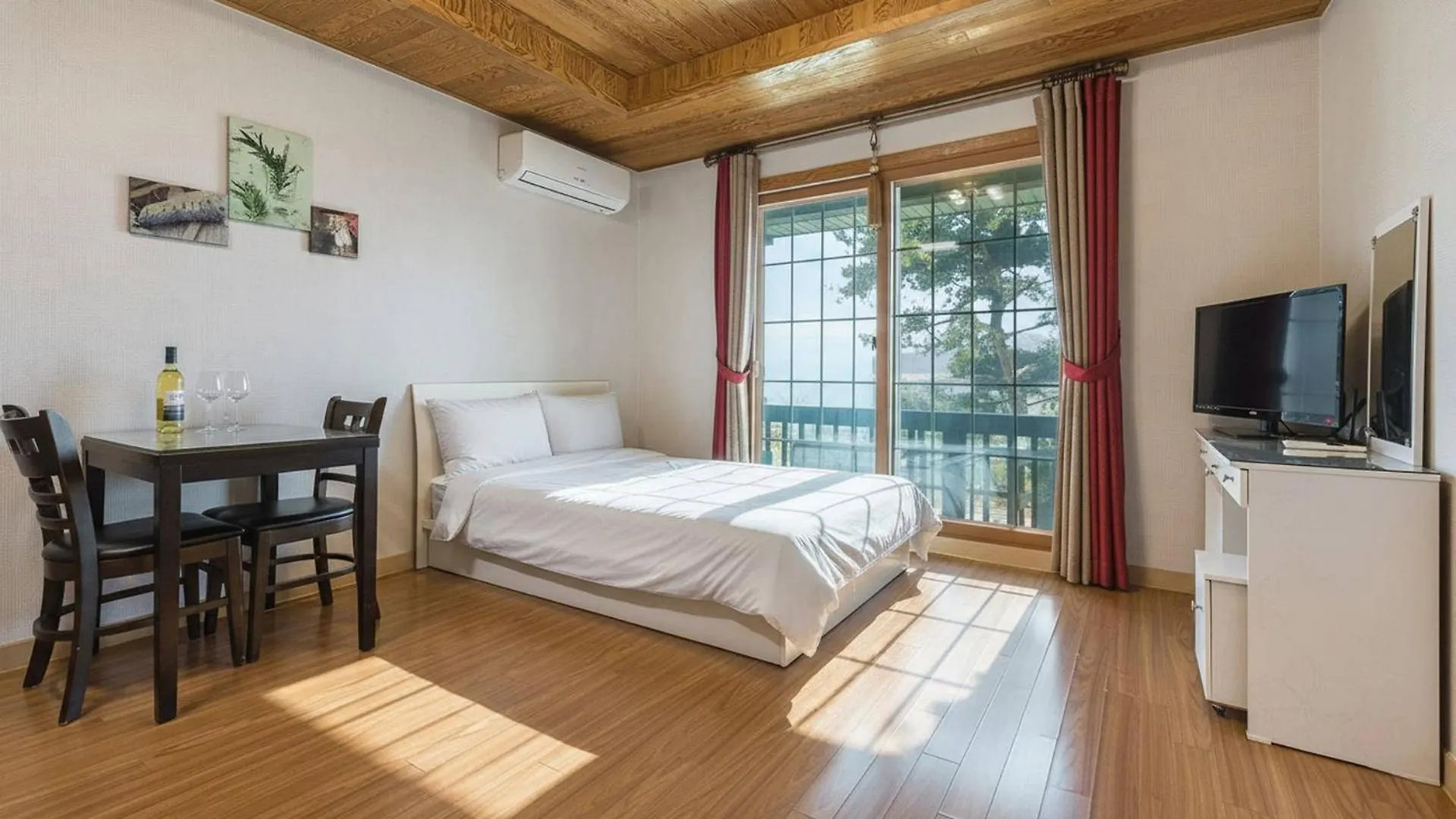 Ganghwa Badabit pension Incheon